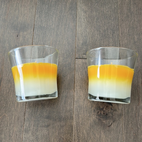 GLADE 2-in-1 Candle Air Freshener, Clean Linen/Sunny Days, 3.4 Ounce, Set of Two - Picture 4 of 8